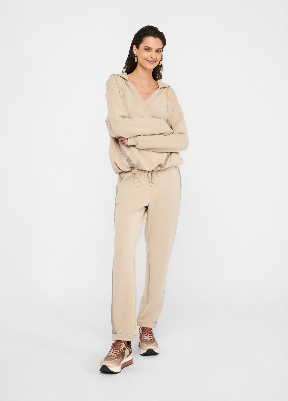 Felpa e Pantalone in scuba con cappuccio